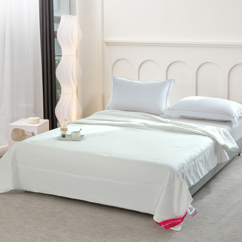 洁丽雅丝绵提花云柔被200*230CM（单位：床） 钢琴白 200*230